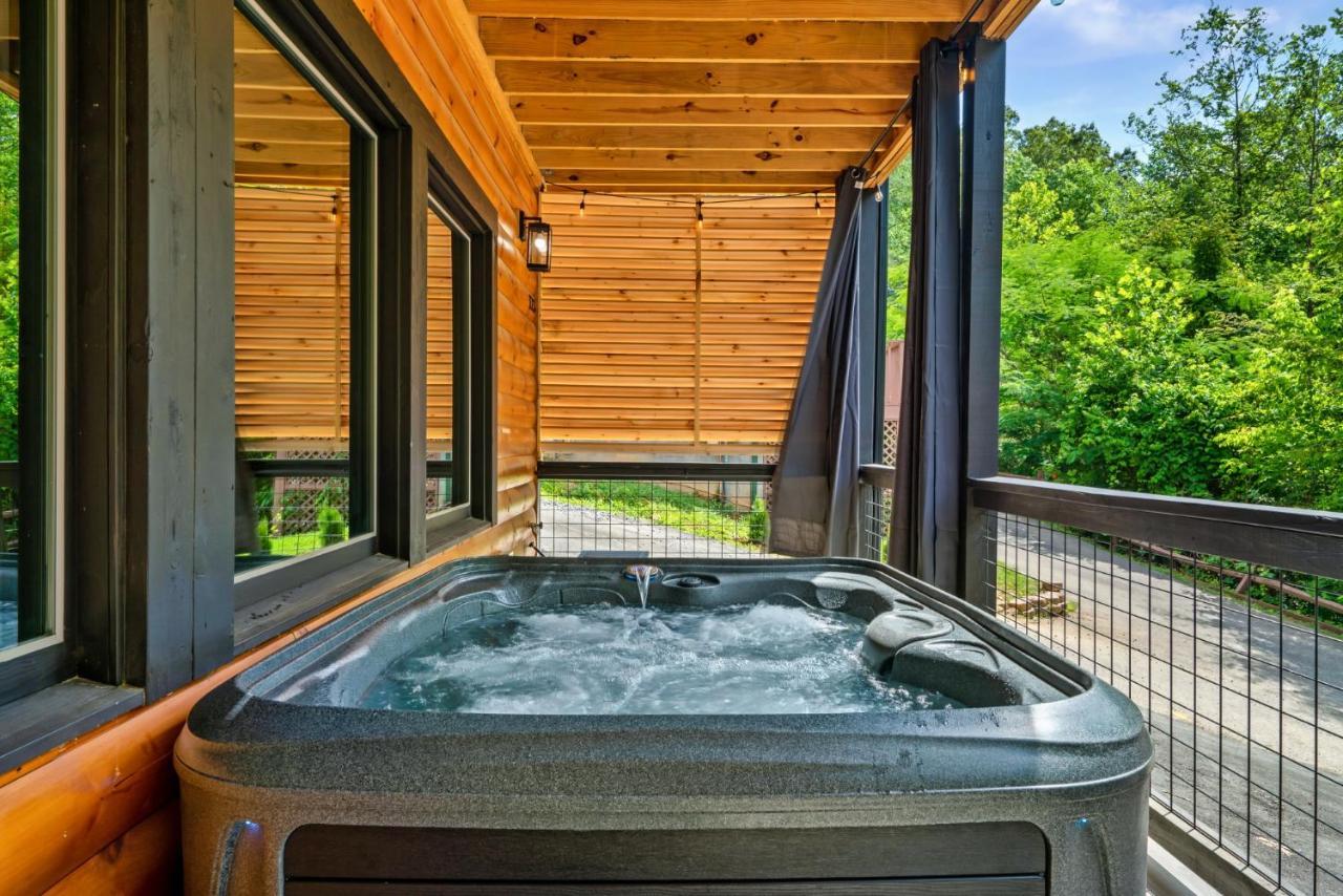 Whispering Pines Villa Sevierville Exterior photo